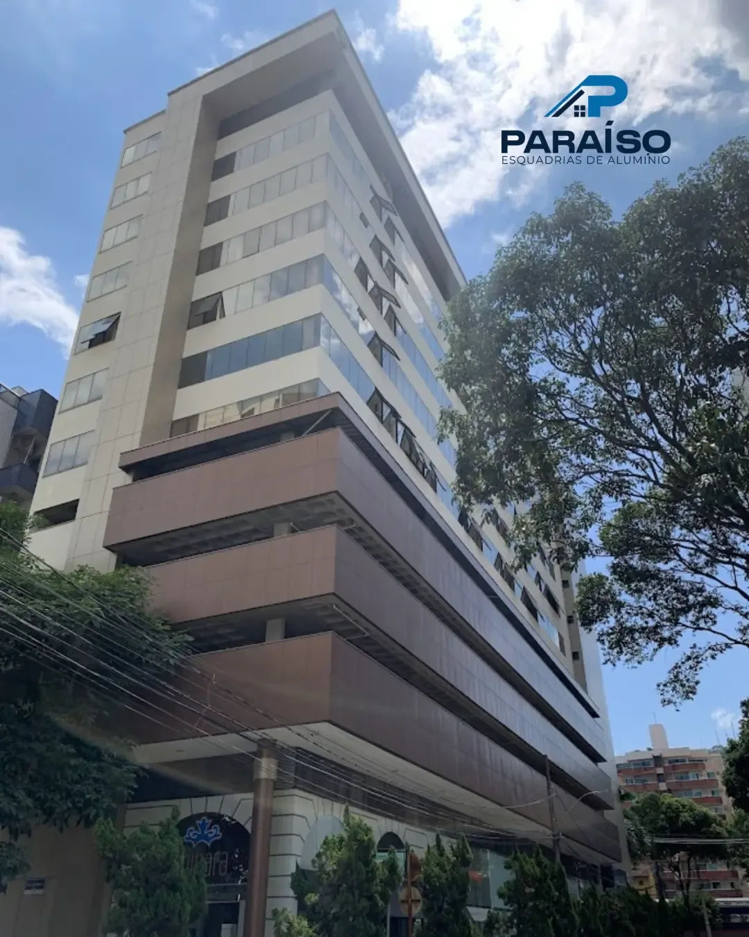 Obra de esquadrias de alumínio em Minas Gerais — Paraíso Esquadrias